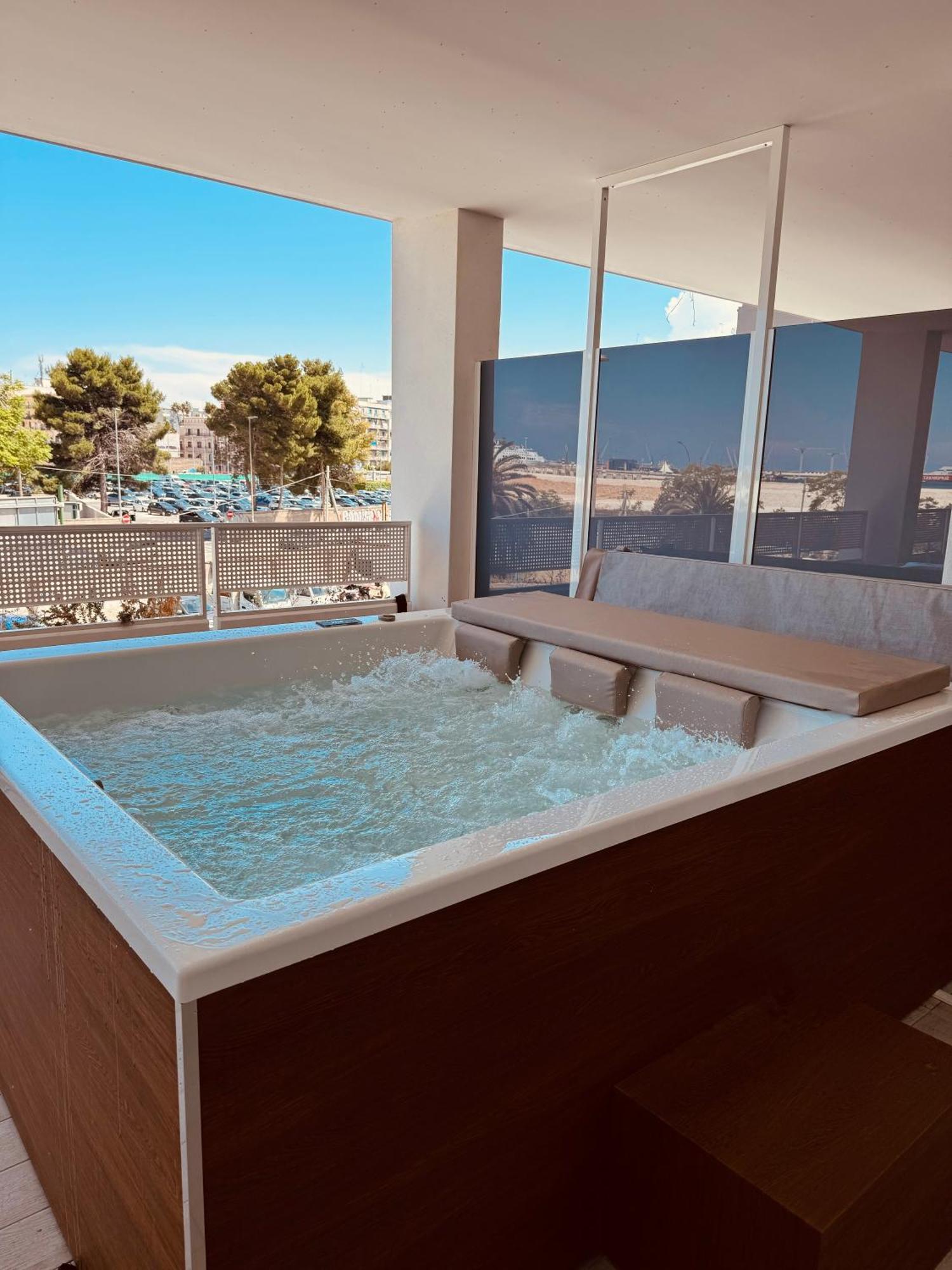 Marisabella Suite Spa 4 Барі Екстер'єр фото